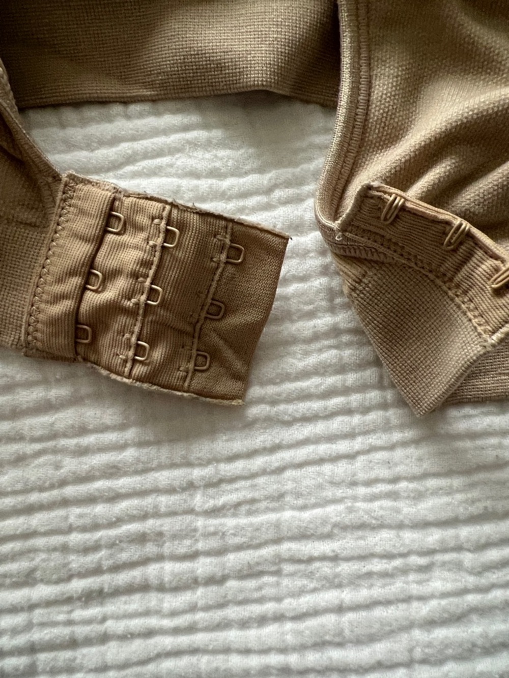 NWOT • Bali Smooth Wireless Cup Lined Comfort Bra  • Tan/Beige • Women’s Large - Picture 7 of 8